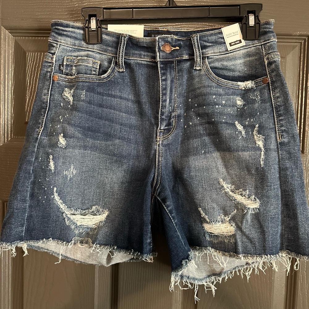 NWT Judy Blue Mid Rise Shorts